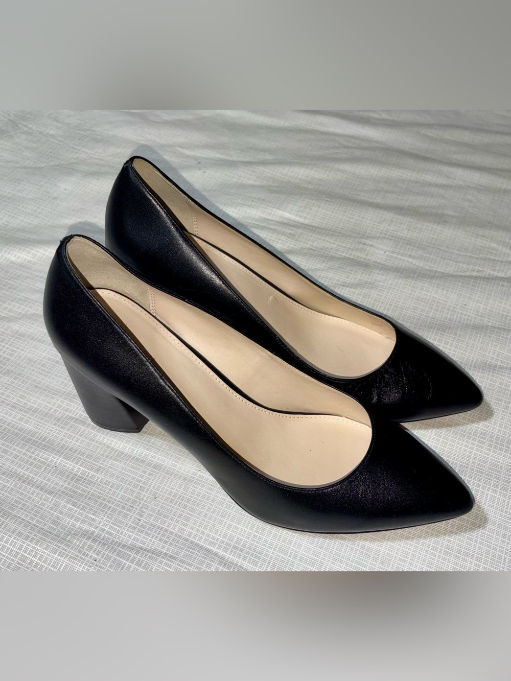 Cole Haan Sz 9 M Classic Black Leather Chunky Block Heel Pumps